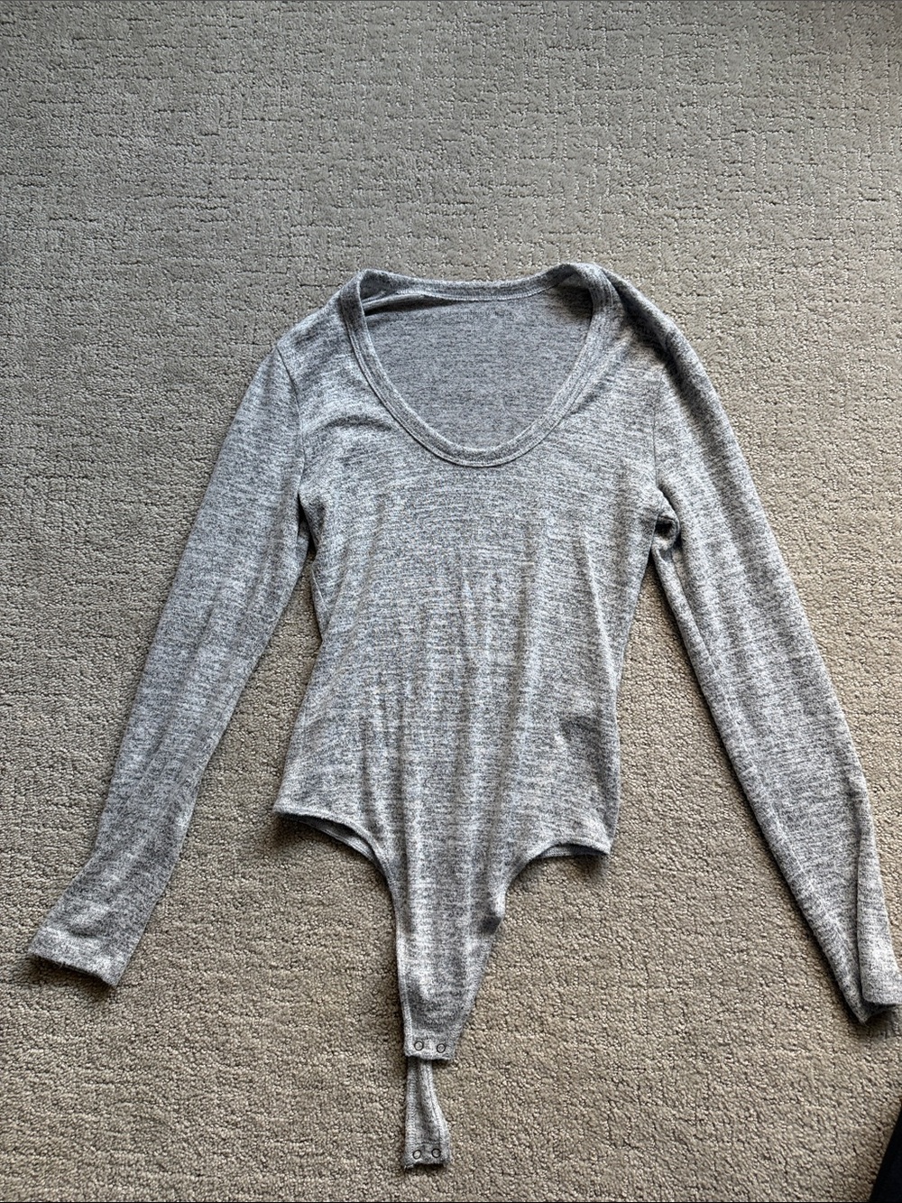 Abercrombie & Fitch Gray Long-Sleeve Scoop Neck Bodysuit
